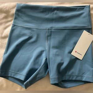 Luluelemon wunder train shorts